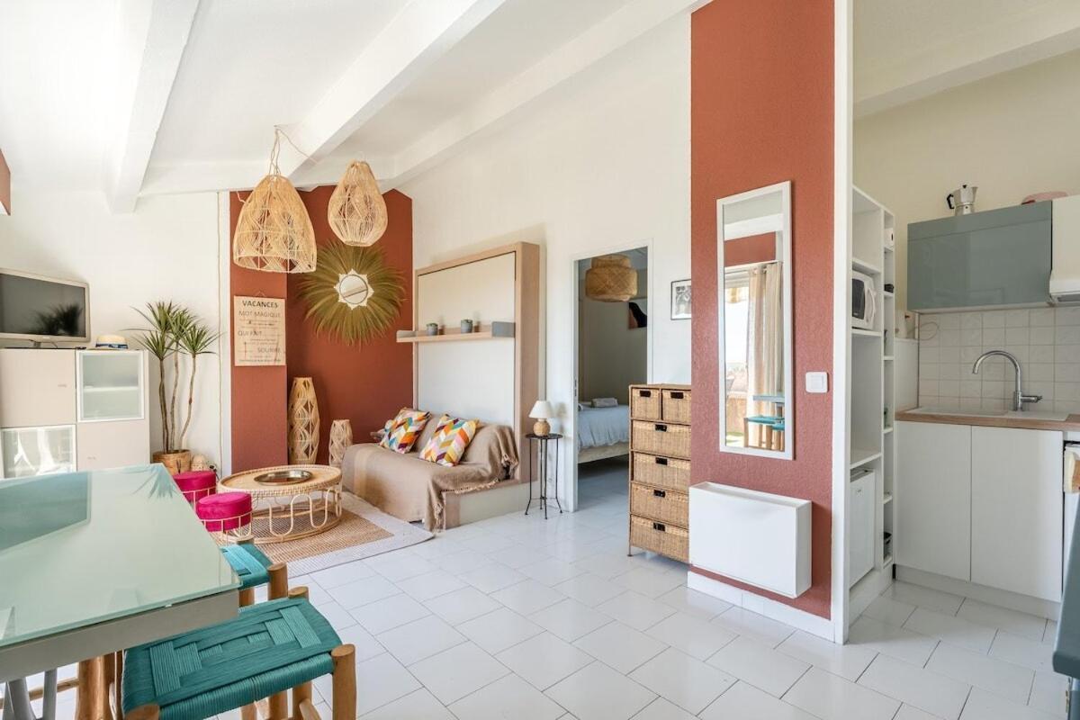 Le Neptune Cassis Exterior foto